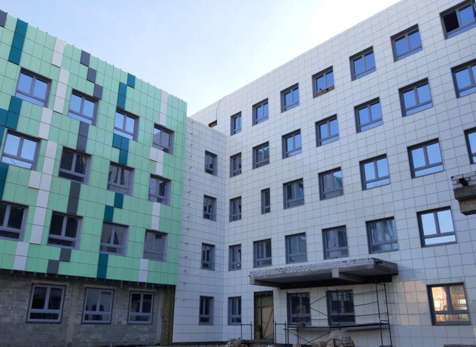 На 40% завершено строительство новой поликлиники в Волгограде
